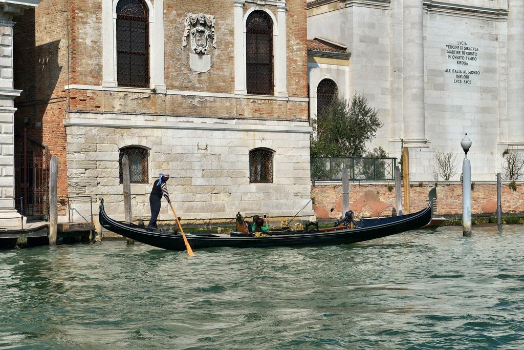 Residenza Ruga Giuffa Castello  Extérieur photo