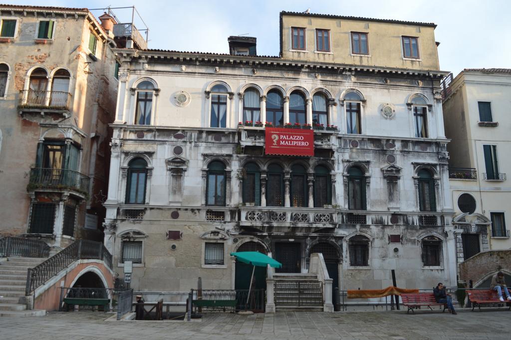 Residenza Ruga Giuffa Castello  Extérieur photo
