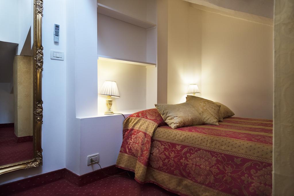 Residenza Ruga Giuffa Castello  Extérieur photo