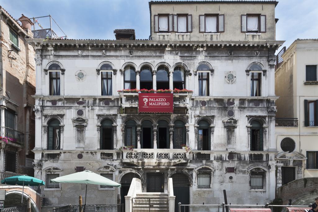 Residenza Ruga Giuffa Castello  Extérieur photo